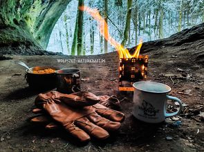 Wolfszeit Naturkraft Bushcraft und Survival in Franken, Bayern Rhön, Deutschland. Survivaltraining,  Überlebenstraining,  Krisenvorsorge,  Krisenprävention,  Survival und Trekking in Norwegen und Schweden 